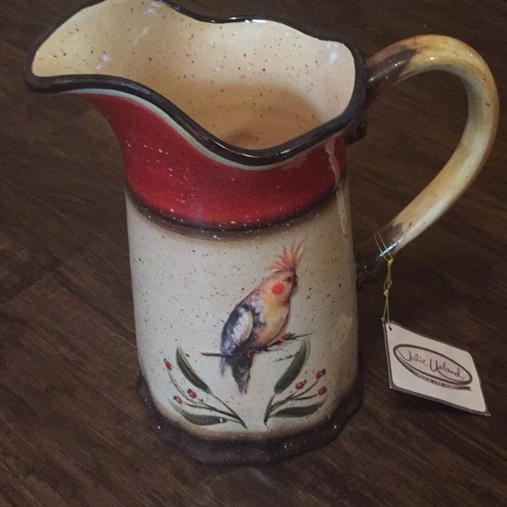 Collector bird water pitcher